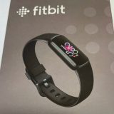 手軽に使える健康管理トラッカー「Fitbit luxe」